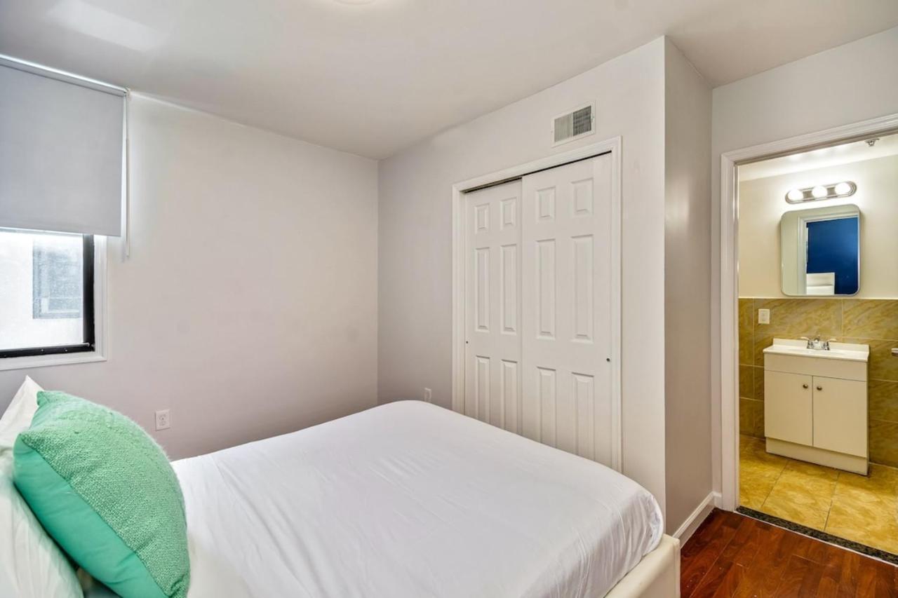 Stylish & Great Location Next To The Convention Center Apartment Philadelphia Bagian luar foto