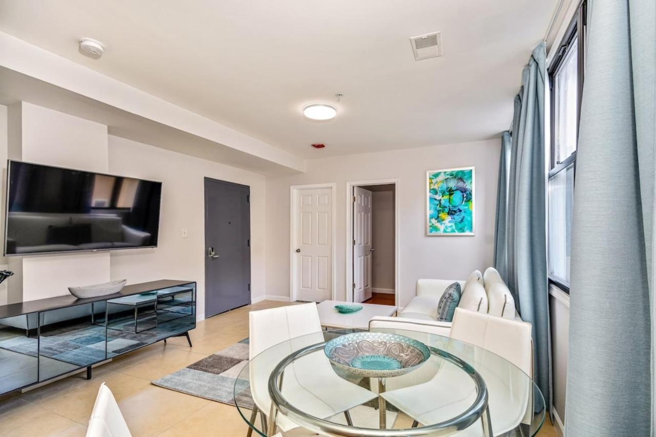 Stylish & Great Location Next To The Convention Center Apartment Philadelphia Bagian luar foto
